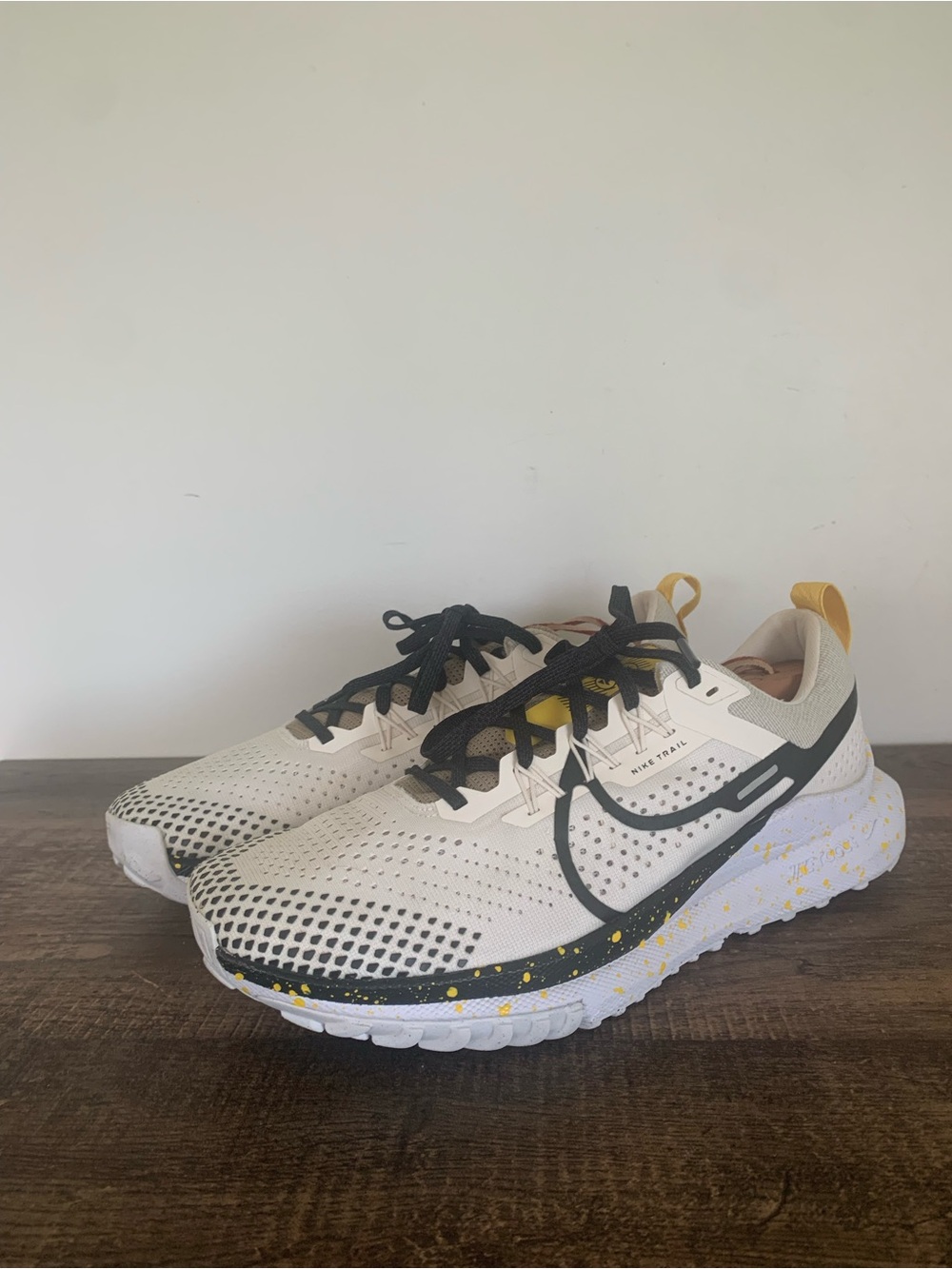 Nike React Pegasus Trail 4 Gray Yellow Ore Volt Mesh Athletic Sneaker - Size 9